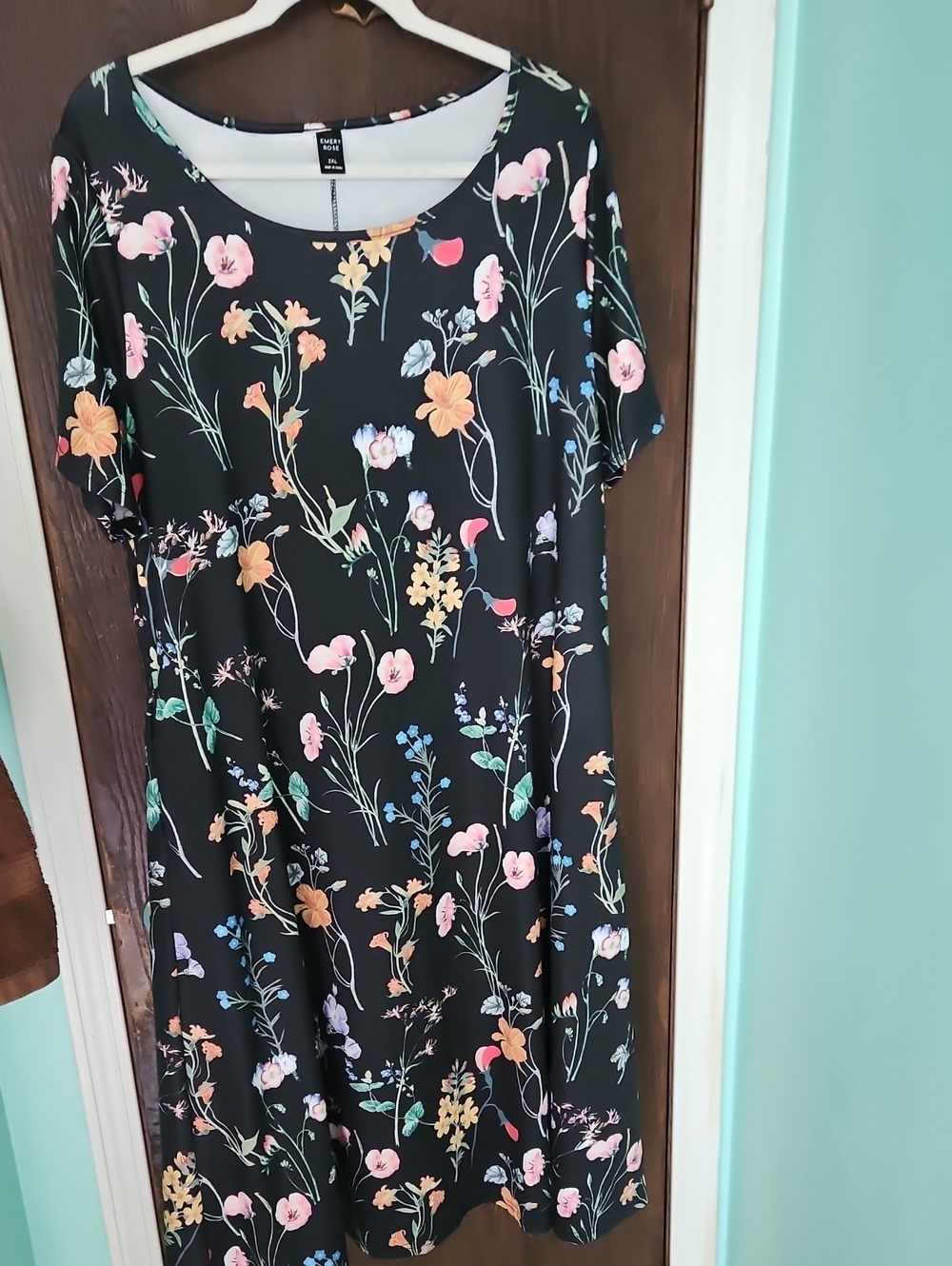 Every Rose Shein Black Floral Short-Sleeve A-Line Dress